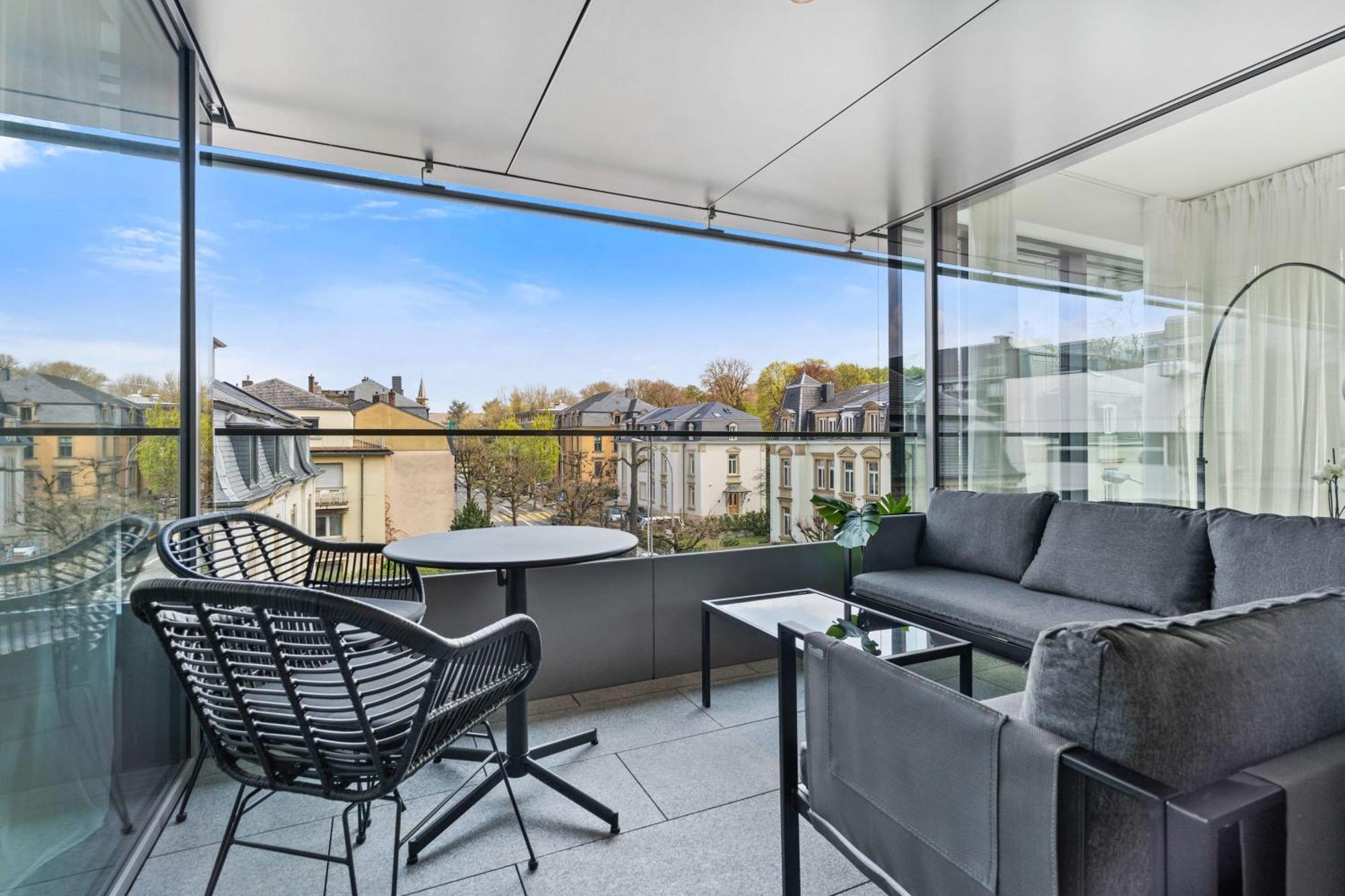 Elegant 2Br With Balcony In Heart Of Luxembourg Lejlighed Eksteriør billede