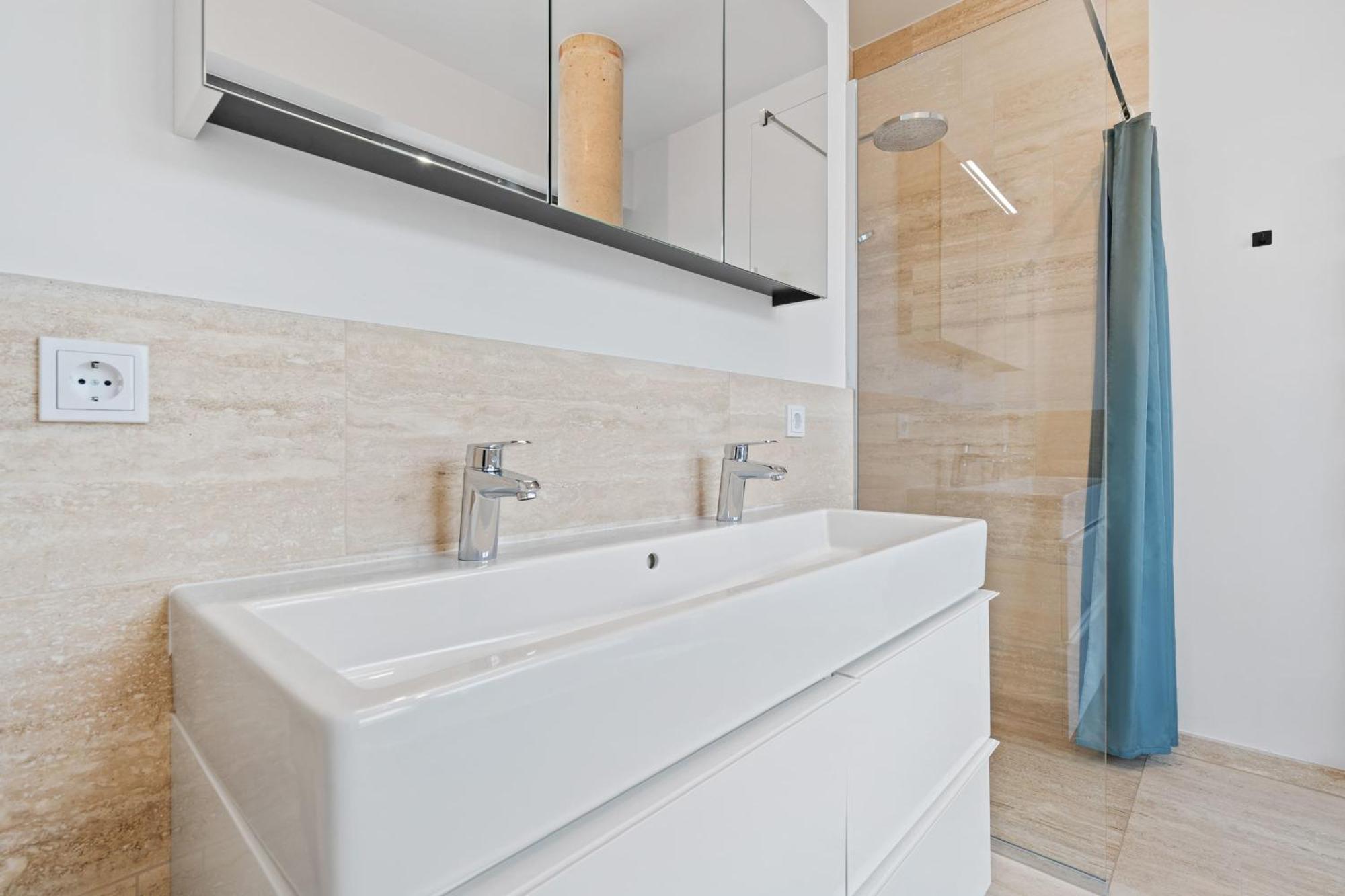 Elegant 2Br With Balcony In Heart Of Luxembourg Lejlighed Eksteriør billede